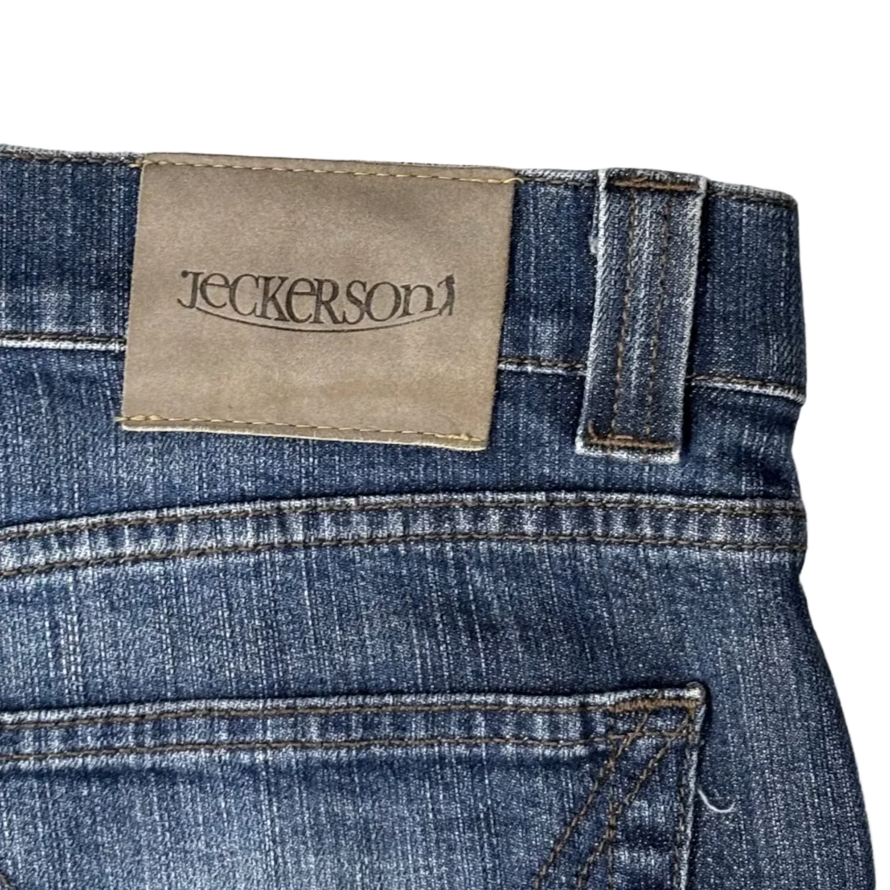 Jeckerson Jean Bermuda - 33